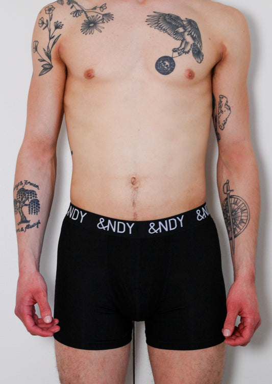 Man wearing Andy boxer briefs.